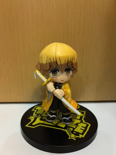 FuRyu: Demon Slayer: Kimetsu no Yaiba - Agatsuma Zenitsu figura Toonize