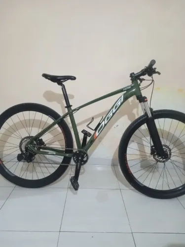 Bicicleta Oggi hacker HDS aro 29 tamanho 17 coroa 32 dentes cassete 10x45