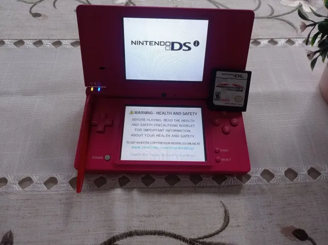 Nintendo DSi Rosa - ESTADO DE COLEÇÃO (Impecável) + Mario Kart Original