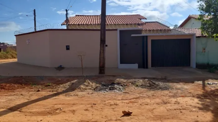 Casa de 3 quartos e 2 banheiros em Caldas Novas Go