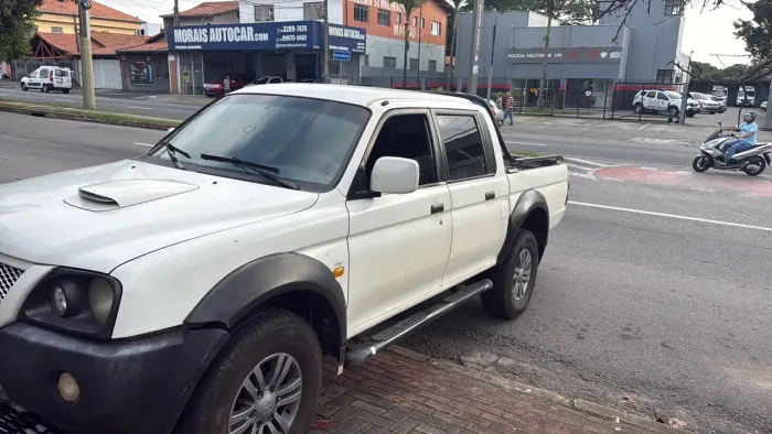 Mitsubishi L200 Outdoor HPE 2.5 4X4 CD T.dies. Mec. 2007