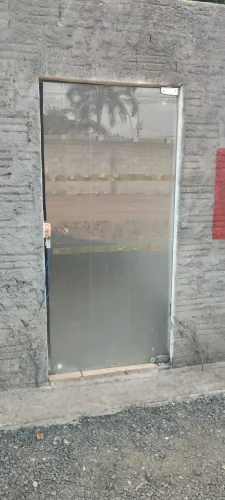 Porta de vidro blindex