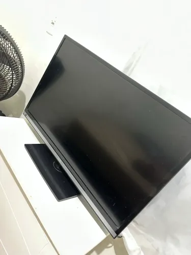TV AOC 32 Led (NÃO É SMART)