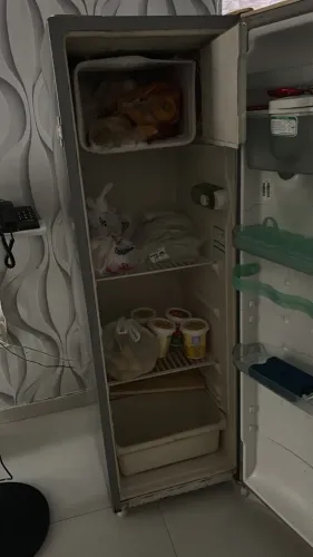 Geladeira 280 litros