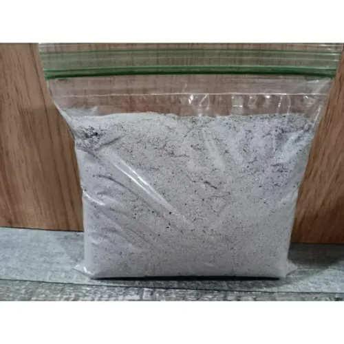 Pacote embalagem com 500g de cinzas de lareira já peneirada para complementar adubação