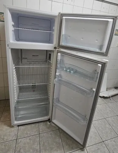 ? GELADEIRA CONSUL 334 LITROS - BRANCA | ÓTIMO ESPAÇO INTERNO!