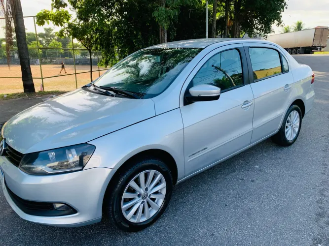 Volkswagen Voyage Comf/highli. 1.6 MI T.flex 8V 4P 2015