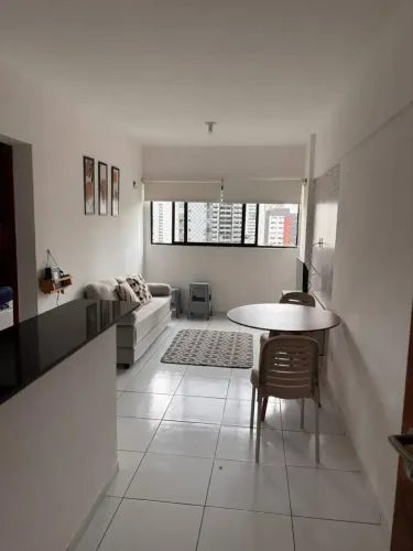Apartamento com 1 quarto mobiliado em Boa Viagem