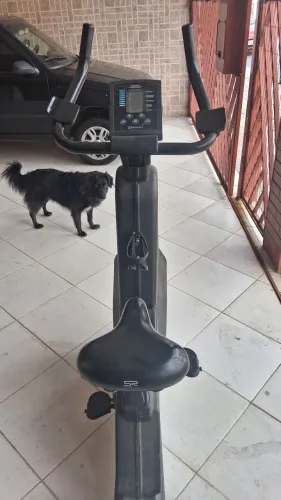 Bicicleta Ergometrica Movement BM 2800 PRO.