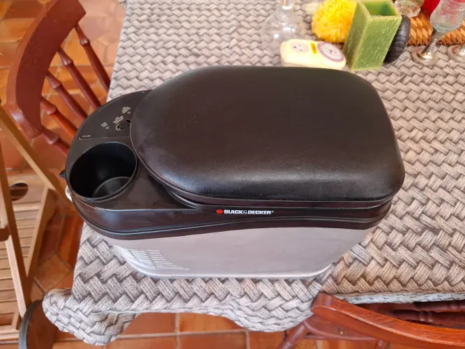 Geladeira Black and Decker para carro