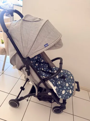 CARRINHO DE BEBÊ CHICO