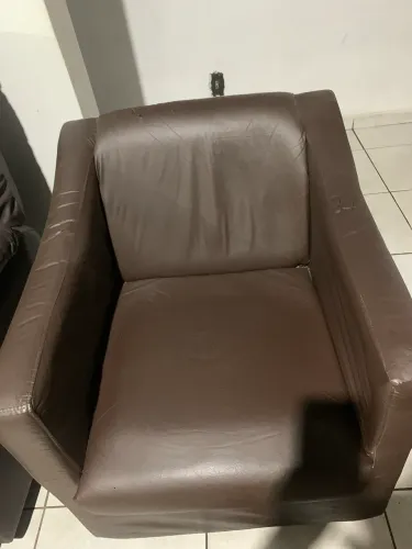 Poltronas Corino quadradas