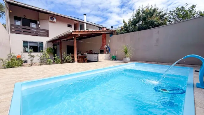 Casa com 3 dormitórios à venda, 142 m² por R$ 850.000,00 - Fortaleza - Blumenau/SC