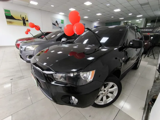 Mitsubishi Outlander 2.0 16V 160cv Aut. 2013