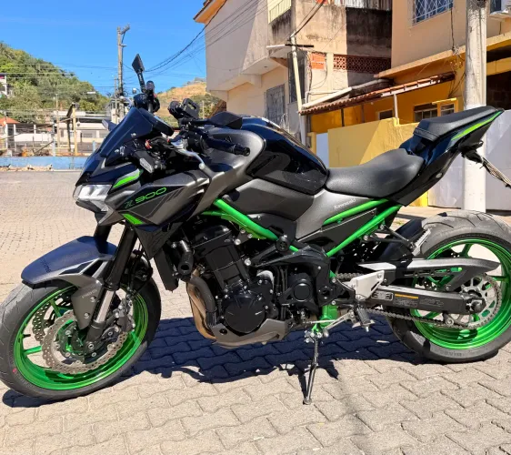 Z900 23/23, único dono, bateria e pneus novos, baixo km