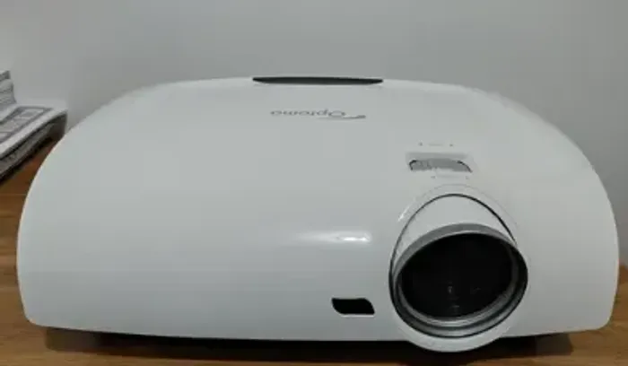 PROJETOR FULL HD OPTOMA HD33- SUPER CONSERVADO