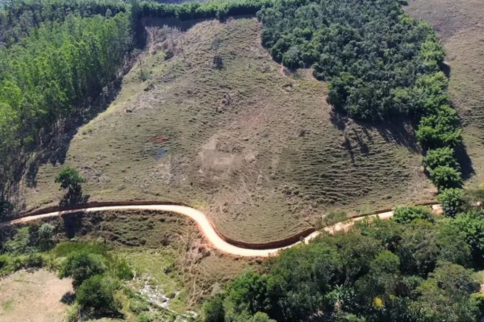Sítio de 7,7 hectares em Maripá de Minas