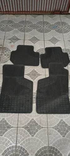 Jogo de 4 Tapetes automotivo universal 