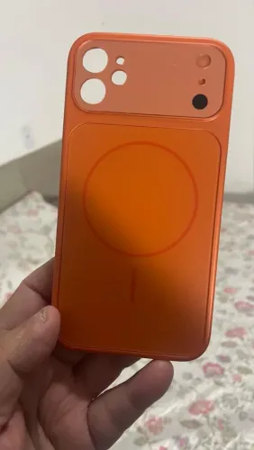 Capinha IPhone 11 cor laranja