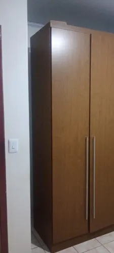 Guarda-roupa 4 portas