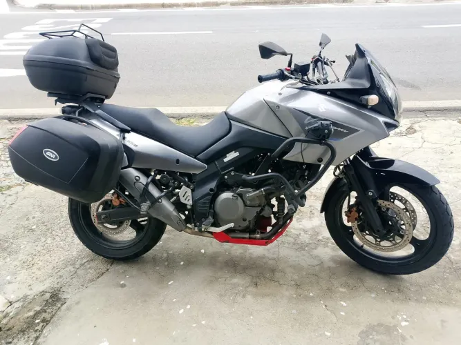 Moto muito boa...