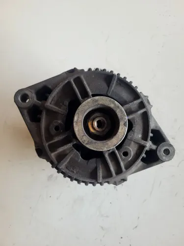 Alternador Chevrolet vectra Zafira 1994 a 2005 bosh 12A 14V