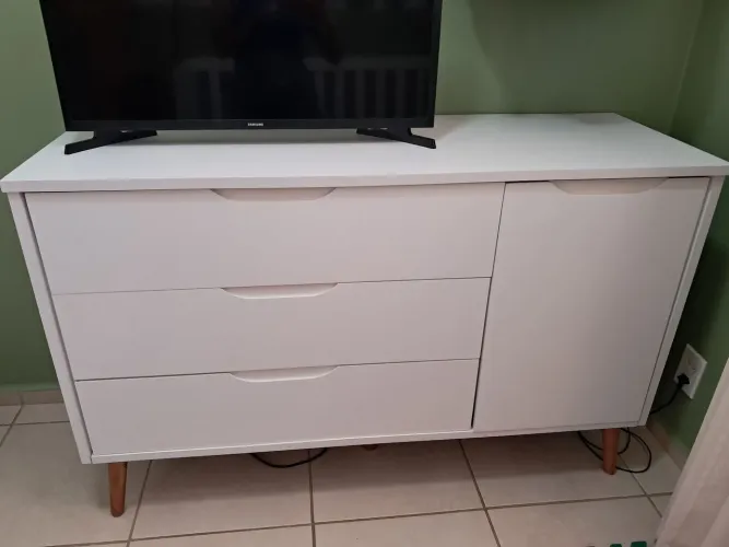 Cômoda infantil retrô