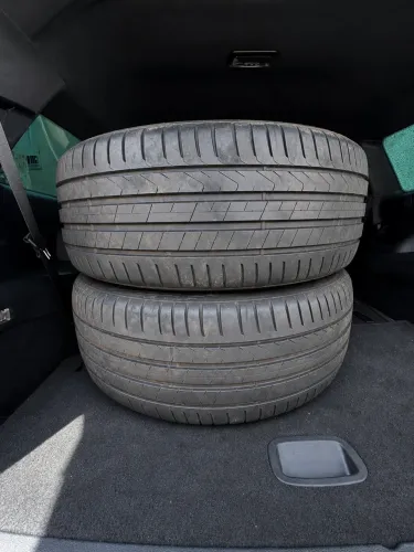 2 Pneus Pirelli Scorpion 255/55?R19 (original do Jeep Commander)