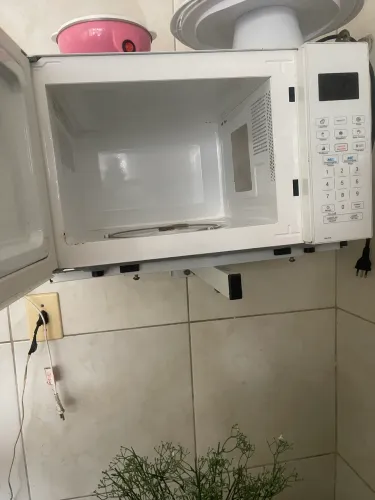 Vendo Microndas  fhilco com 1 ano de uso 40litros 