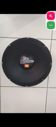 Vende-se auto falante da JBL potente 
