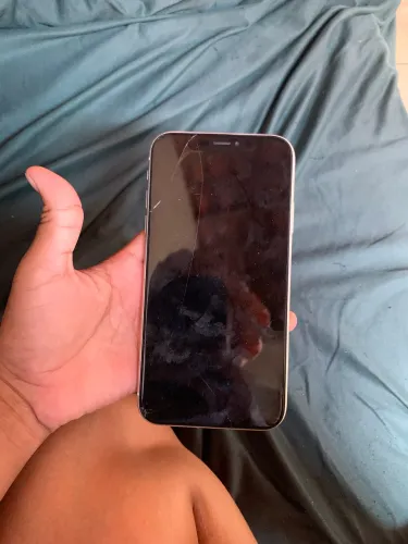 iPhone XR retiradas de peças