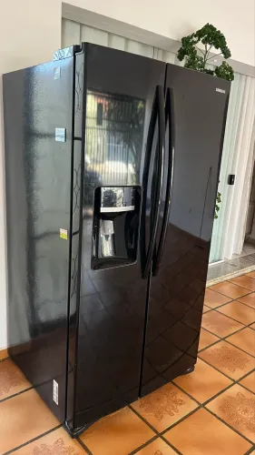 Refrigerador Samsung Side By Side para conserto