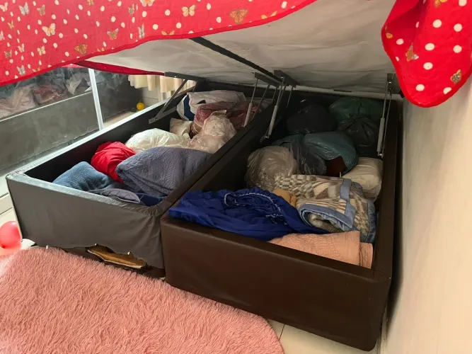 Vendo Cama Box Baú Queen