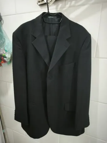 Terno Preto Borelli tamanho 52 médio, usado uma vez