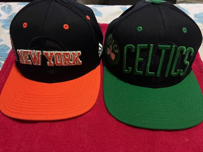 Boné adidas nba celtics e new york