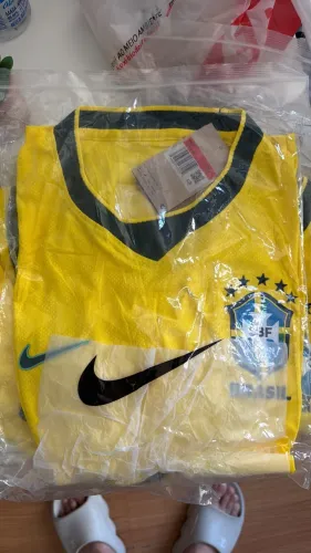 Camisa tailandesa brasil modelo jogador