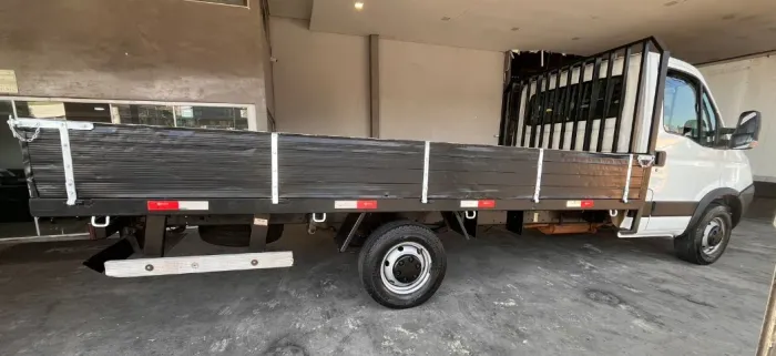 carroceria iveco 3/4 4.50 comprimento