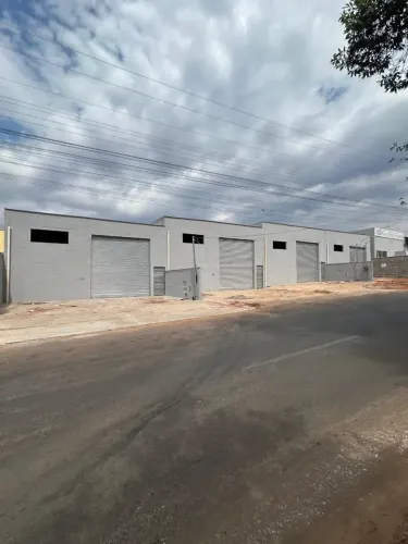 Imóvel para aluguel com 200 metros quadrados em Residencial Santa Fé - Goiânia - GO