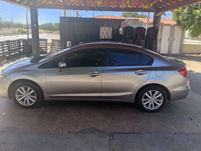 Honda Civic Sedan LXS 1.8/1.8 Flex 16V Mec. 4P 2013
