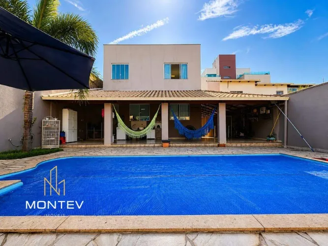 Casa à venda, 3 quartos, 1 suíte, 3 vagas, Santa Marta - Divinópolis/MG