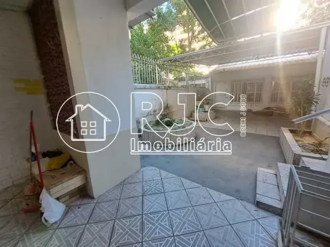Imóvel para venda com 248 metros quadrados com 5 quartos em Tijuca - Rio de Janeiro - RJ
