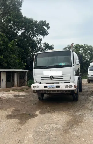 Caminhão Betoneira