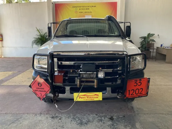 Ford F 4000 2019