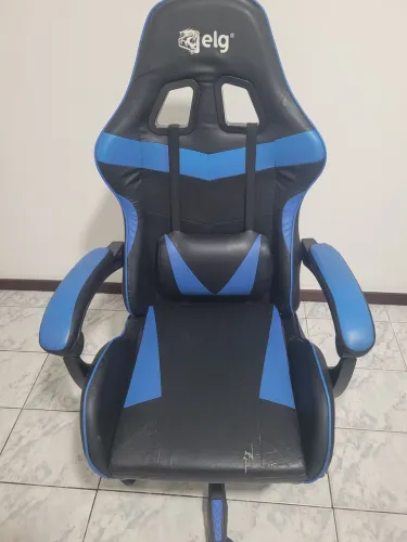 Cadeira gamer elg semi nova