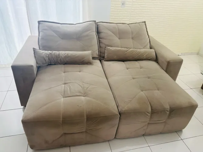 Sofá Retrátil e Reclinável