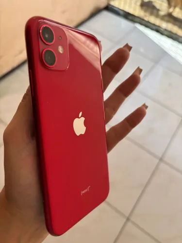 Vende se iPhone 11 128 gigas red