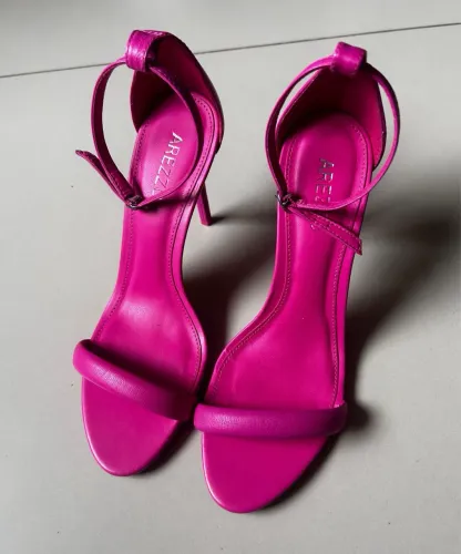 Sandalia arezzo pink couro