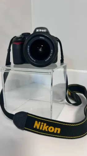 Maquina fotográfica Nikon 3100
