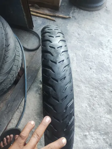 Pneu 90/90-18 Michelin semi camara