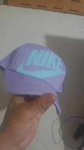 Bone Trucker Nike Lilás com Azul Claro